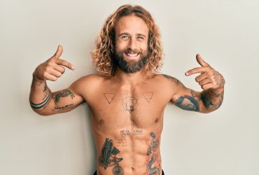 tatouage éphémère homme épaule